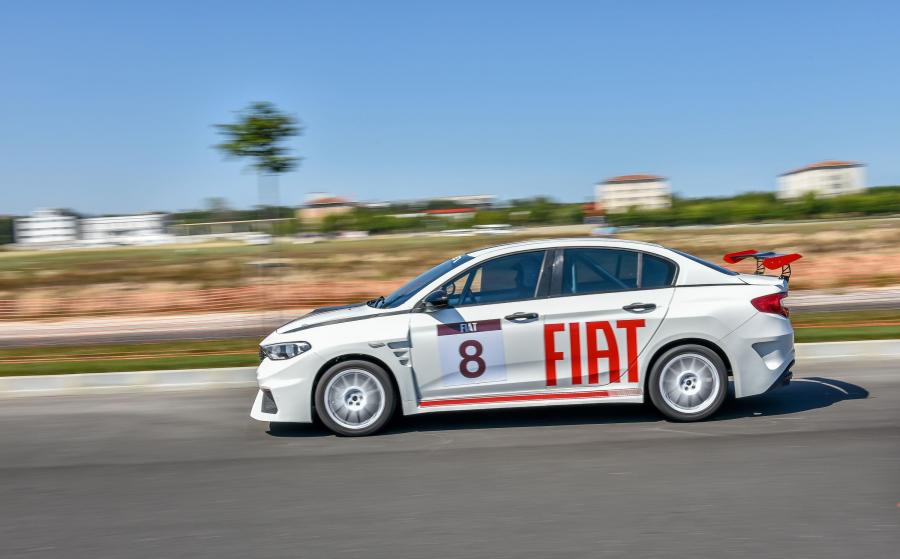  Fiat Egea Race Car 2017 года  (фото 3 из 3)